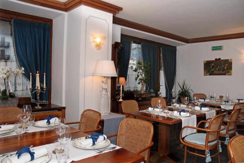 Albergo Centrale Santo Stefano Di Cadore Dış mekan fotoğraf